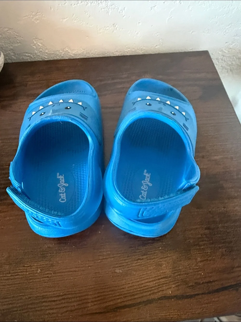 Cat & Jack Toddler Blue Shark Slide Sandals with Heel Strap